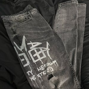Men’s Ksubi Gray washed jeans